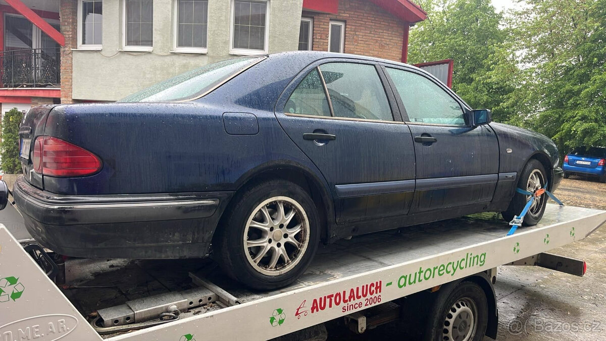Mercedes Benz E 240 125kw W210 - 4