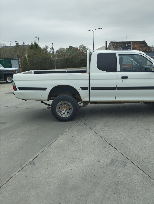 Mitsubishi Pick - up L200 4x4 Rv 2002 - 4