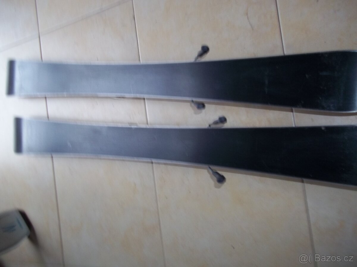 Dětské carvingové lyže Atomic 90 cm - 4