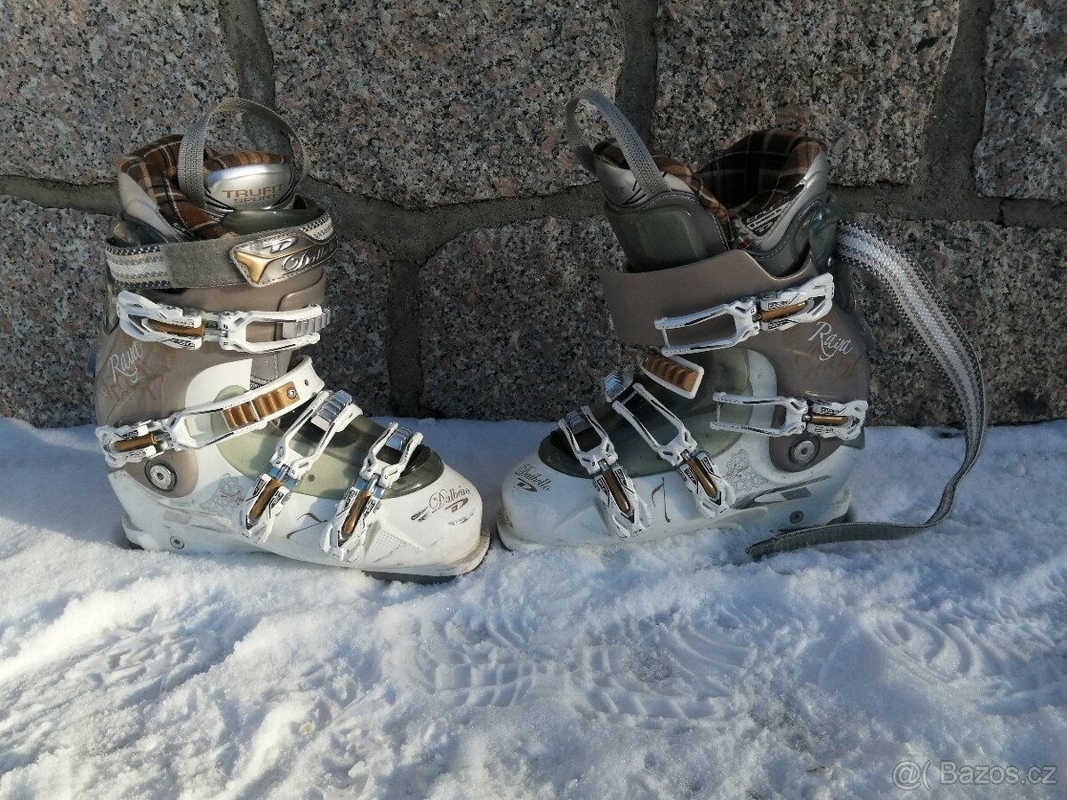 lyže elan 152 + lyžáky 26.5 - 4