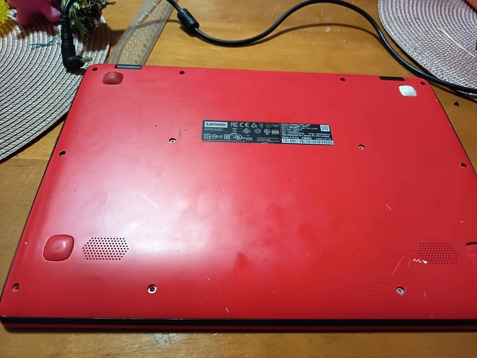 LENOVO-PLNĚ FUNKČNÍ-ČTĚTE POPIS - 4