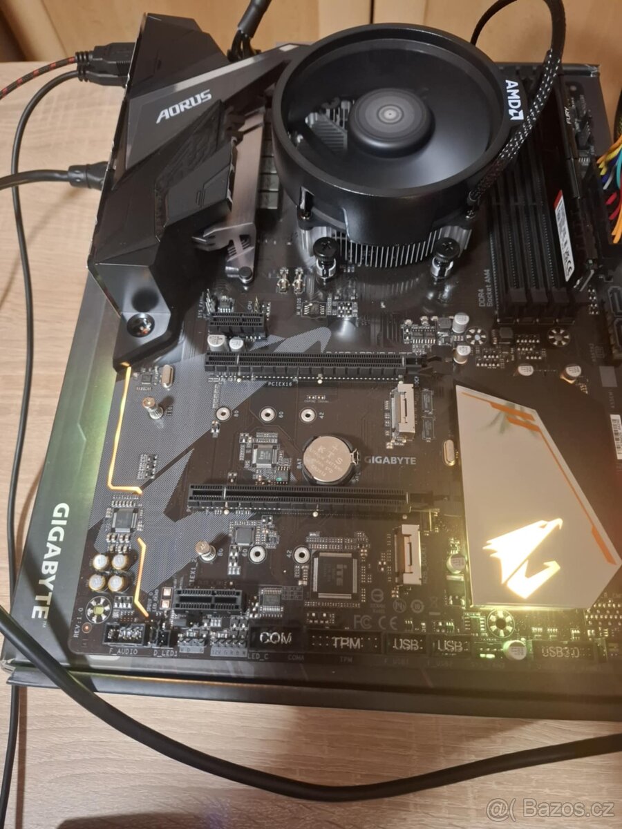 GIGABYTE B450 AORUS ELITE V2 - 4