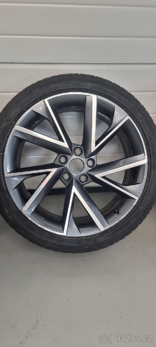 Vega R19 Škoda Superb III - 4