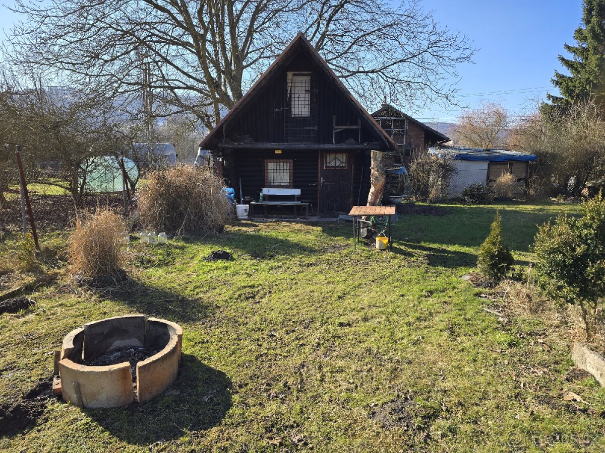 Zahrada s chatkou - 4