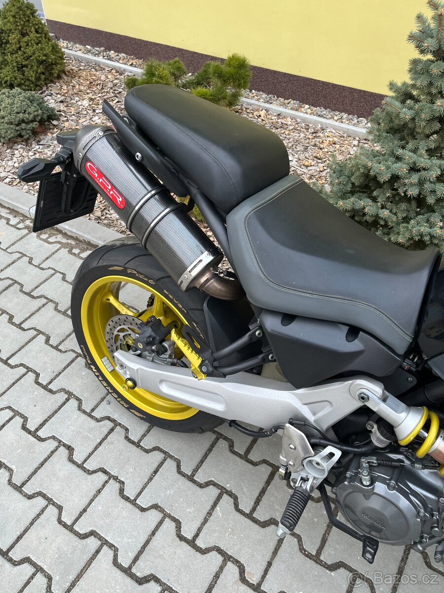 Yamaha MT-03 - 4