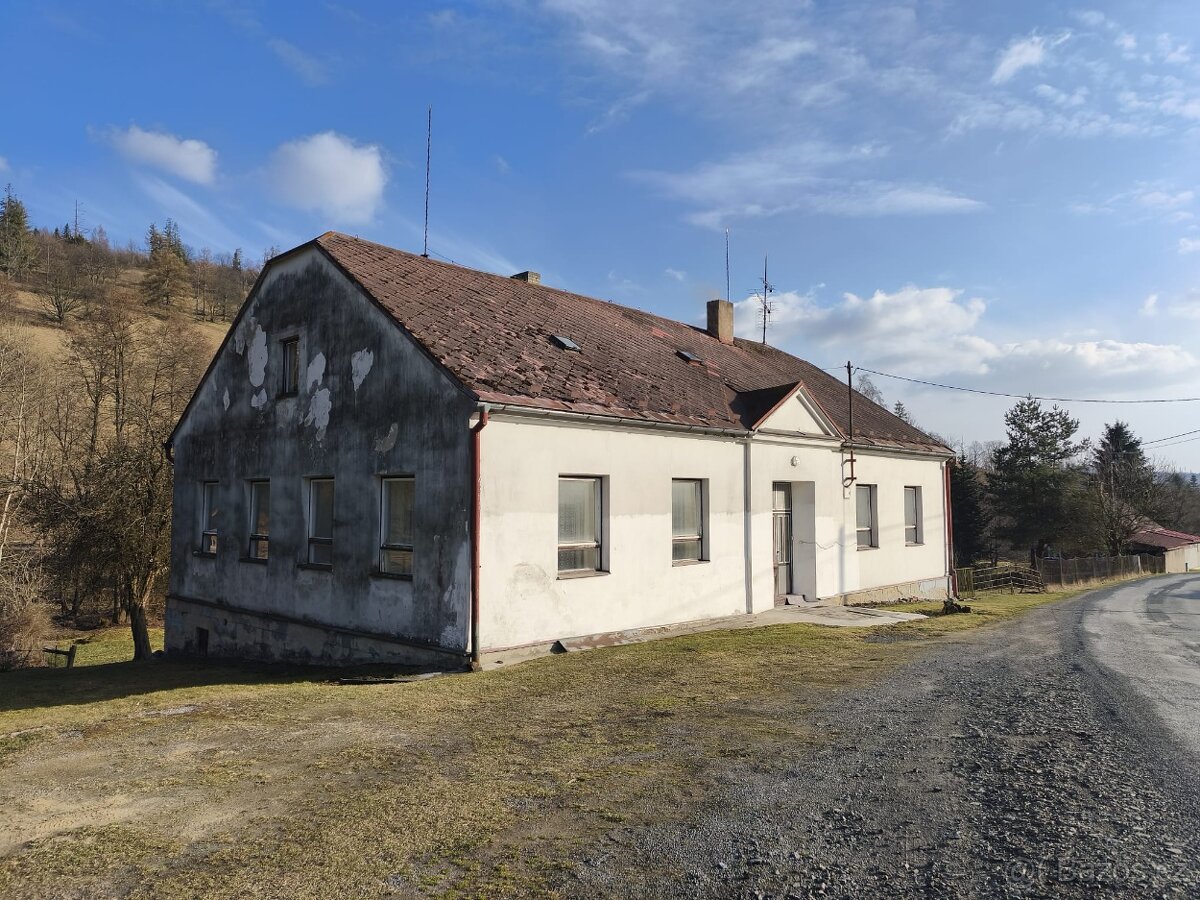 Nemovitost na prodej - 4