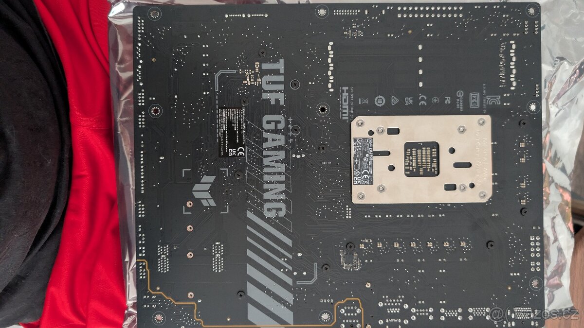 ASUS TUF GAMING B650E-E WIFI - 4