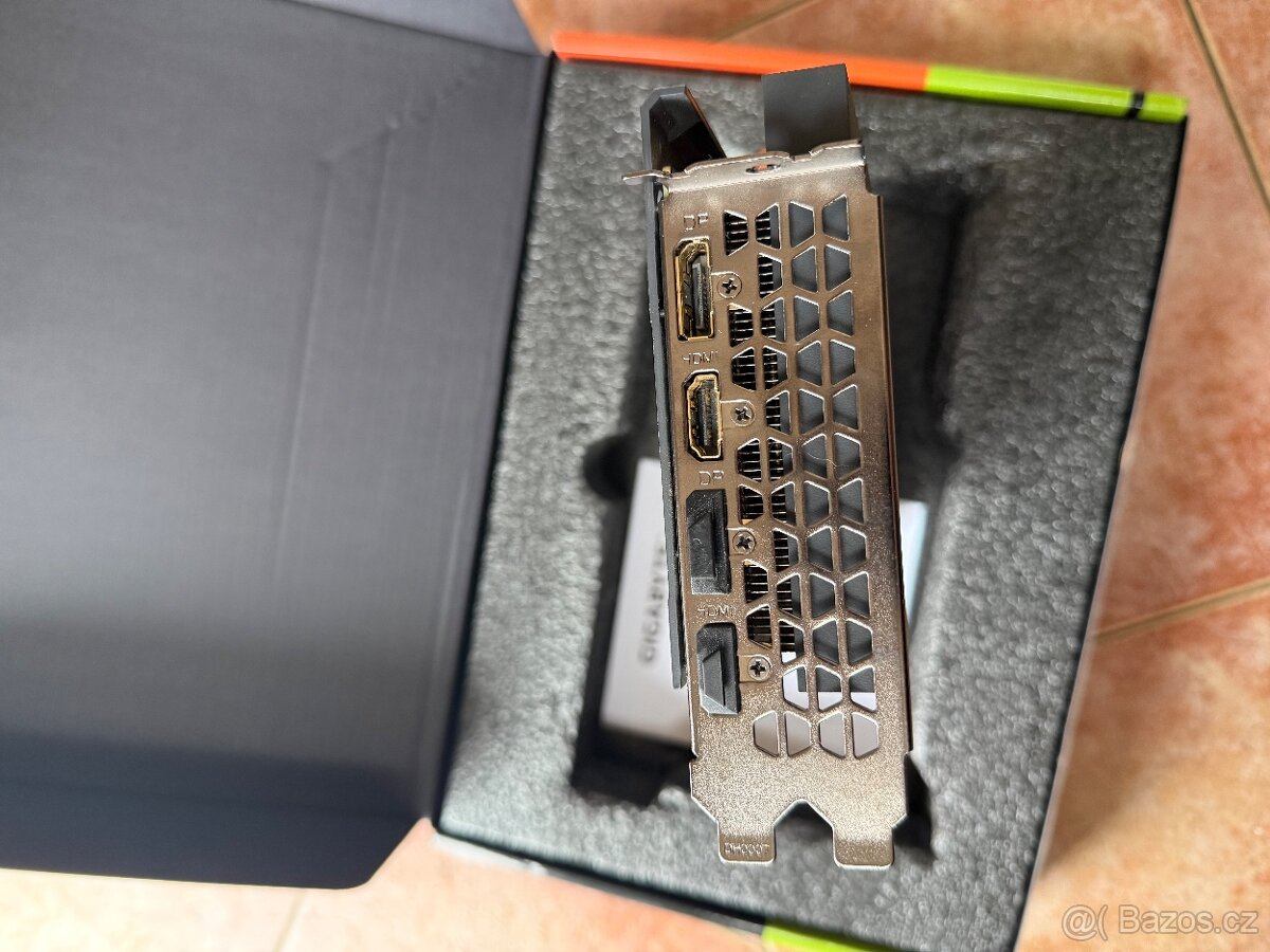 Gigabyte Eagle RTX3060Ti - 4