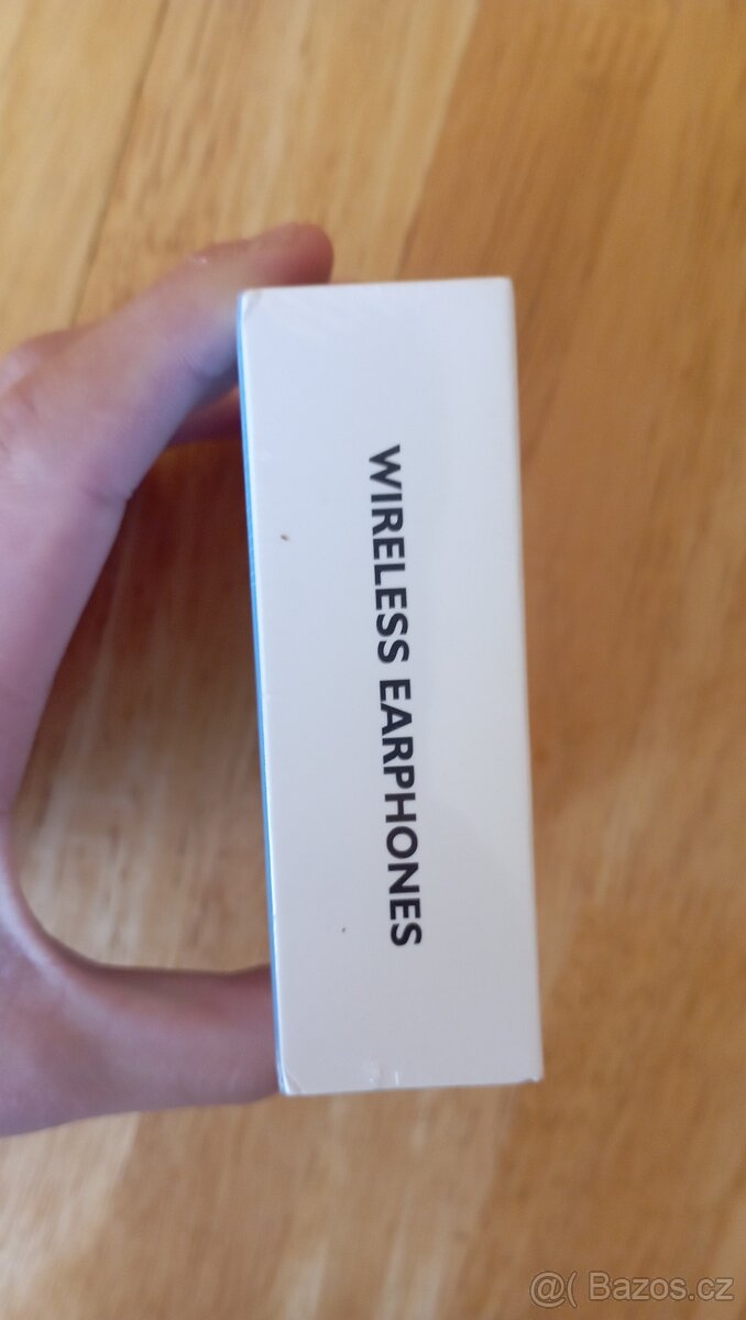 Bezdrátová sluchátka do uší - 4