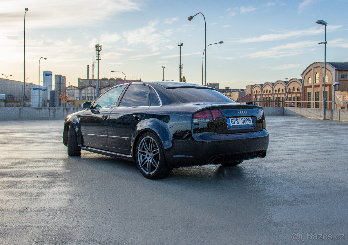 prodám Audi Rs4 - 4