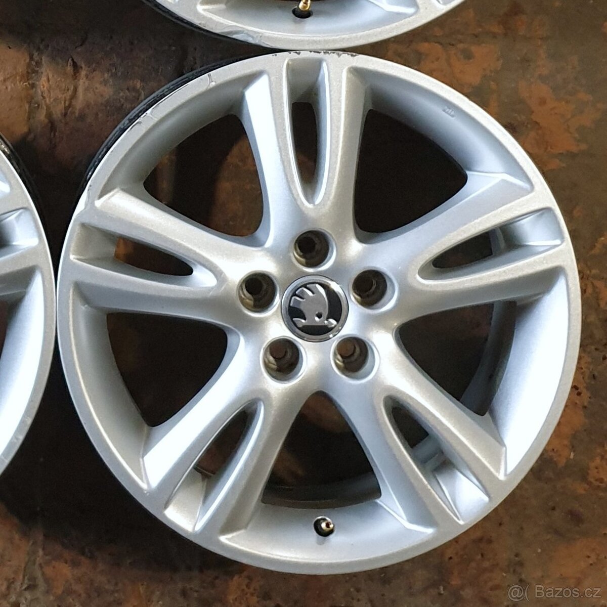 Hliníkové disky Škoda, VW 6.5Jx16 ET43 č. AA02 - 4