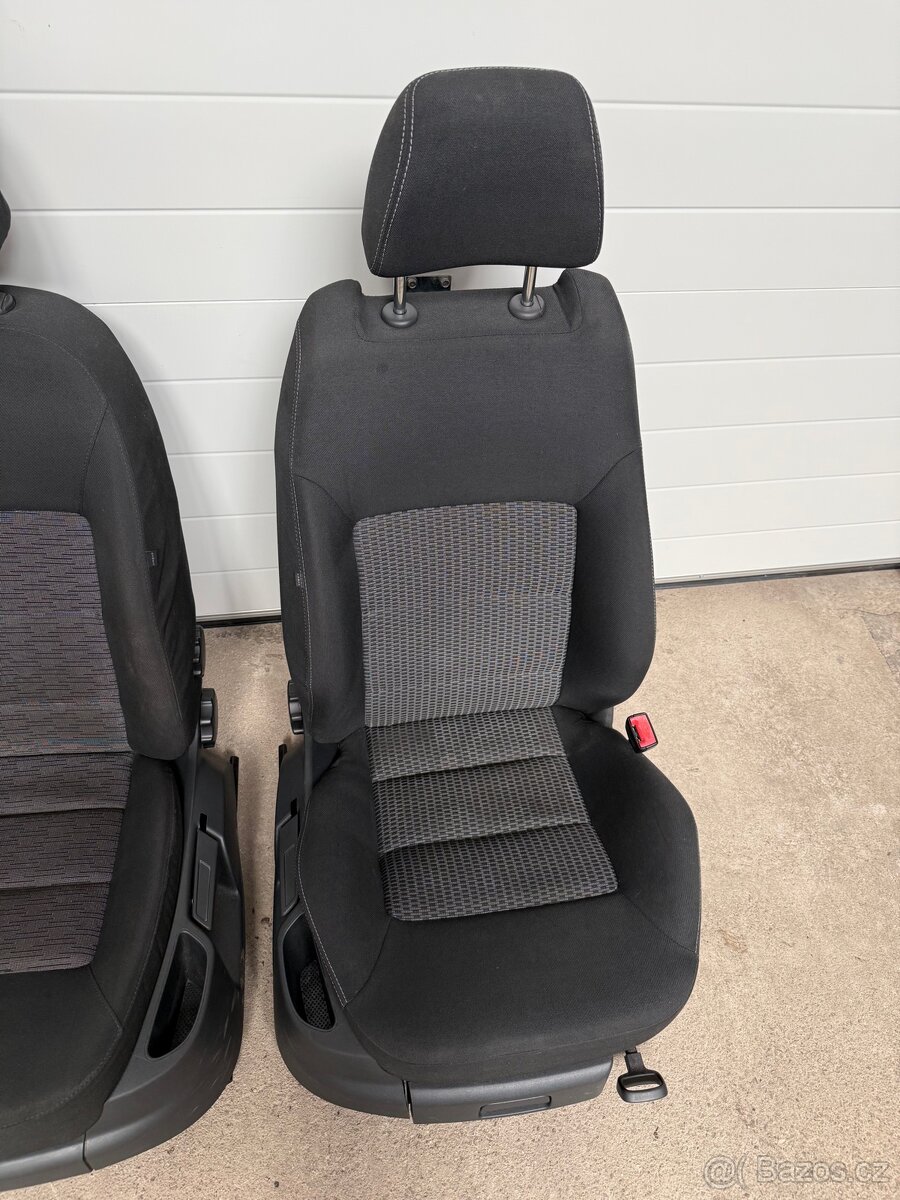 Vyhřívané sedačky Octavia 2 - 4