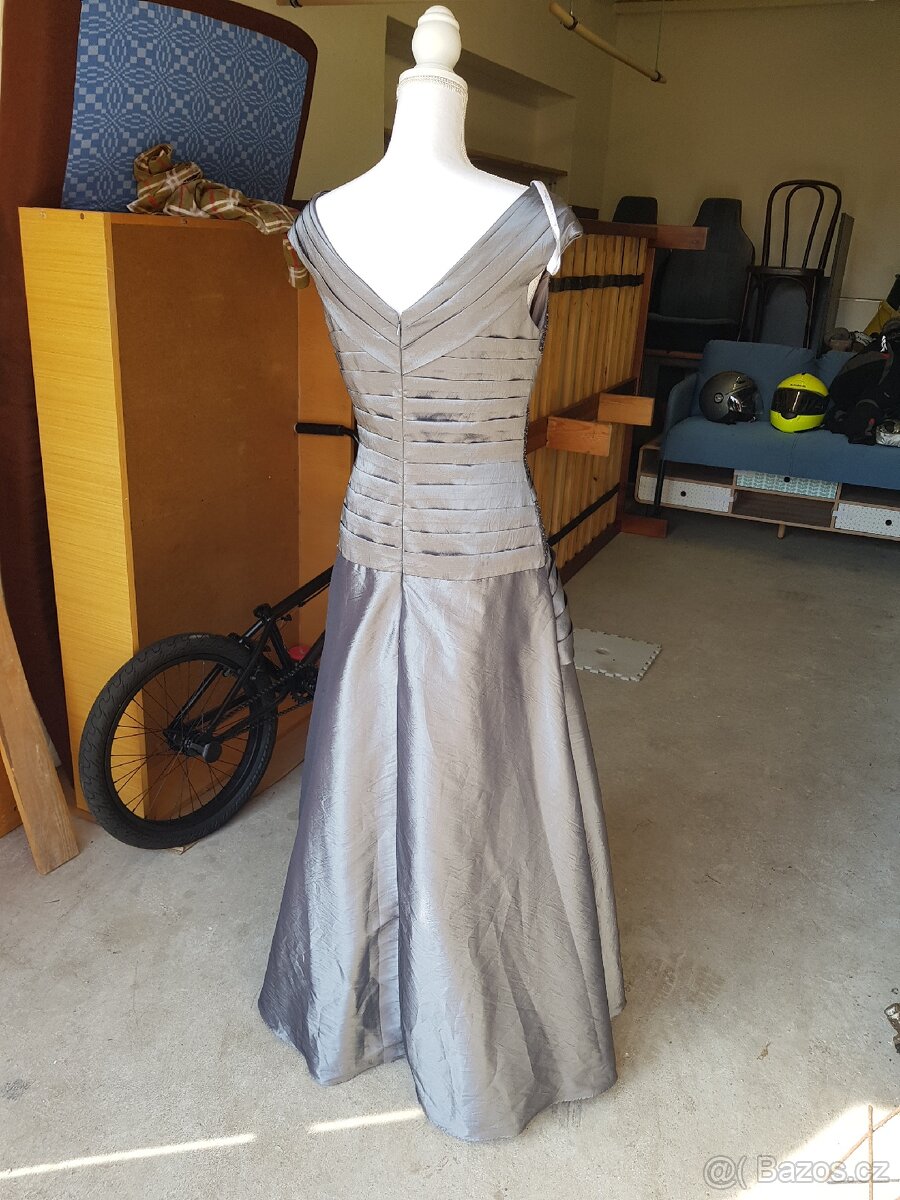 Plesové šaty vel. 8 - 4