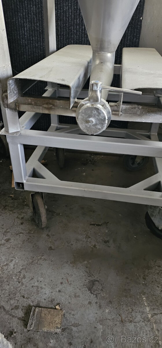 Nerezové silo, násypka - 4