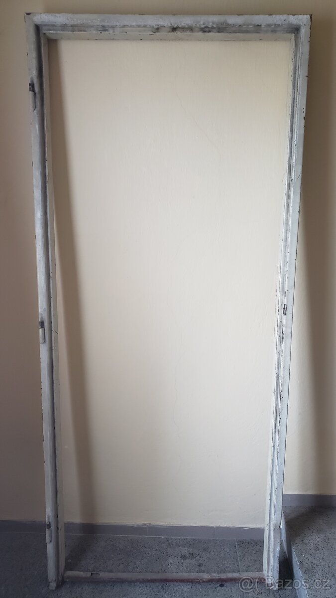 Ocelová zárubeň pro zdění se dvermi 80L - 4