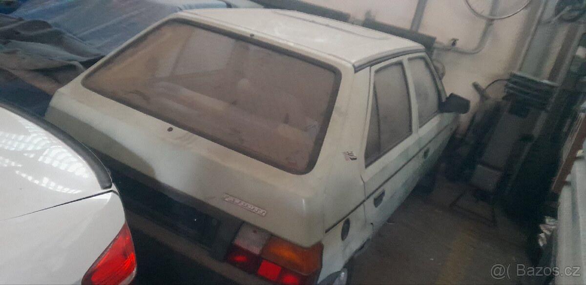 Škoda Favorit 2x - 4