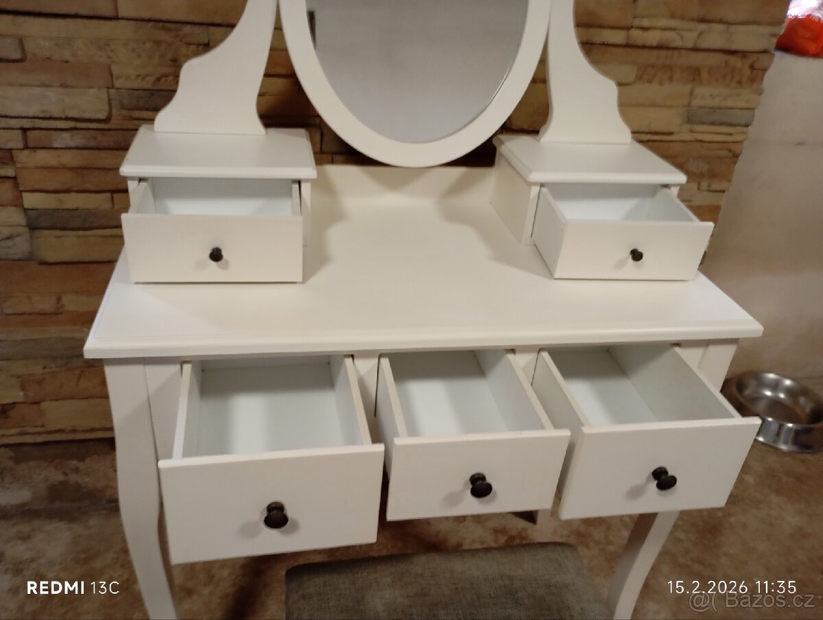 Toaletní stolek - 4