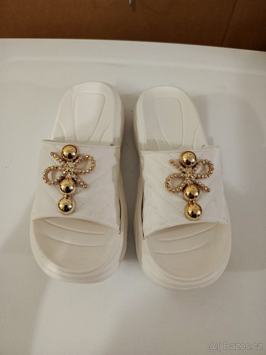 Prodám dámské nazouvaky - 4