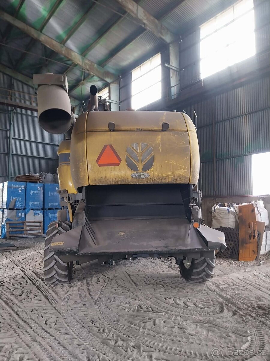Kombajn New Holland CX8.70 - 4
