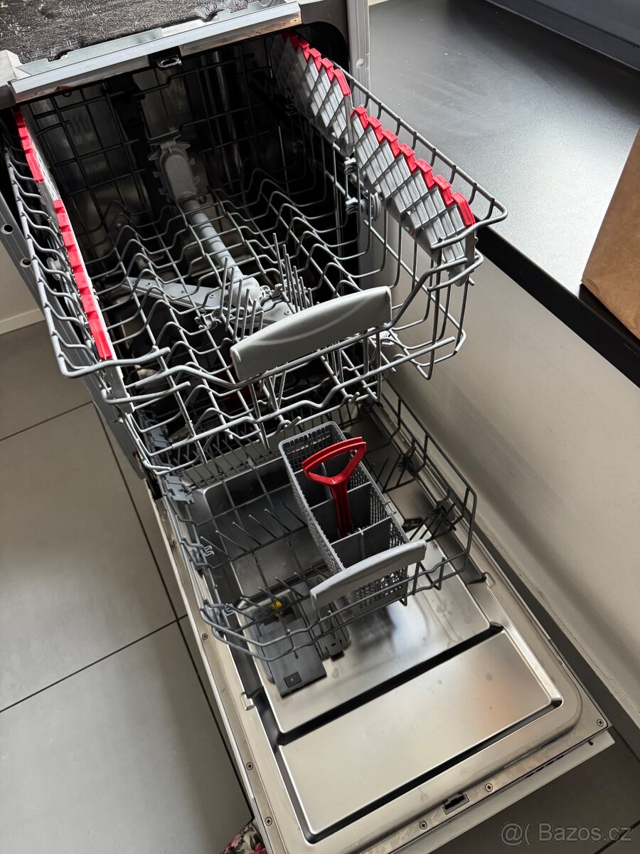 Vestavná myčka Sharp QW NS14I49EX - 4