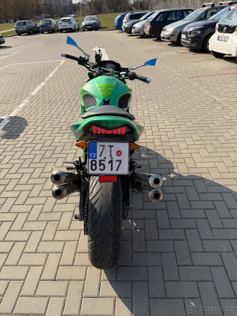 Kawasaki z1000 - 4