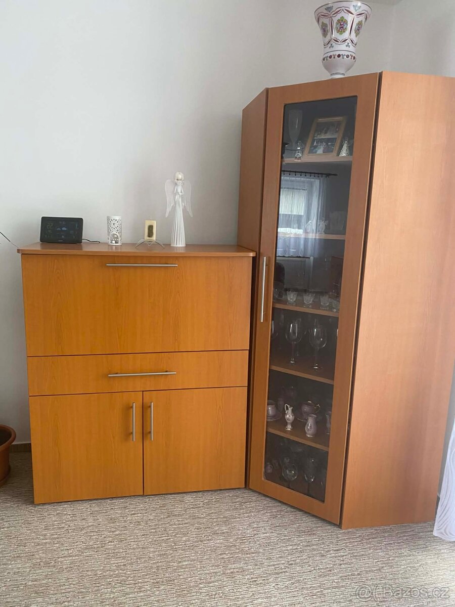 prodám nábytek z obyvací místnosti - 4