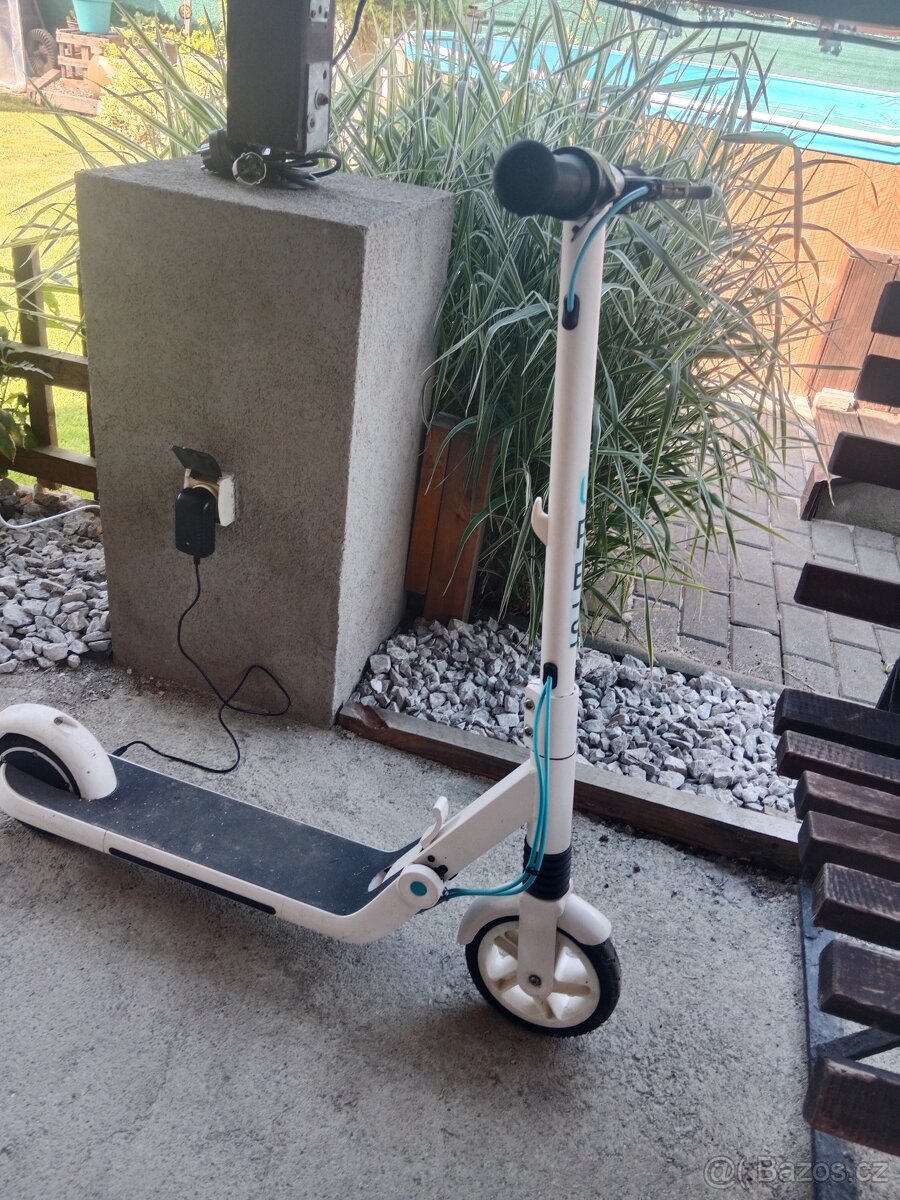 Dětská elektrokoloběžka urbis - 4