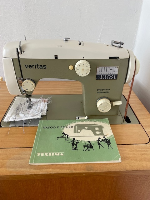 Šicí stroj Veritas - 4