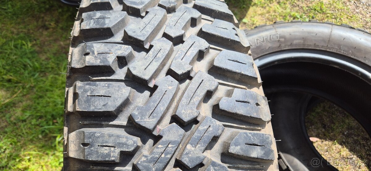 Prodám offroad pneumatiky 265/65 R17 celoroční