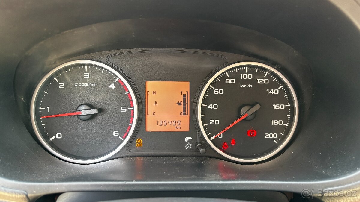 L200 rok 2017 2,4D 113kw najeto 135 500km 2.majitel CZ DPH
