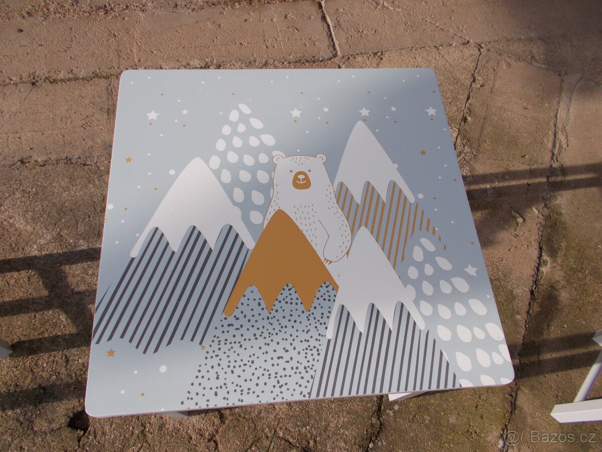 stolek a židličky - 4