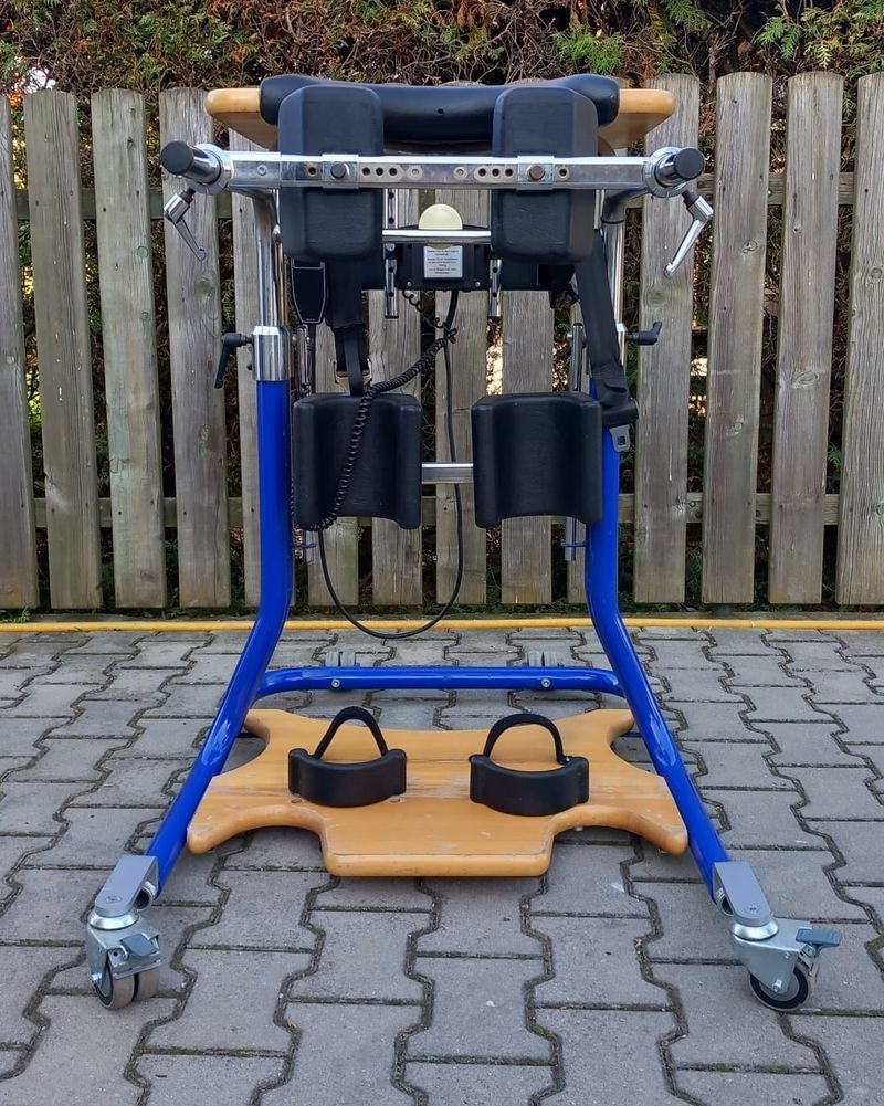 Vertikalizační stojan Otto Bock. - 4