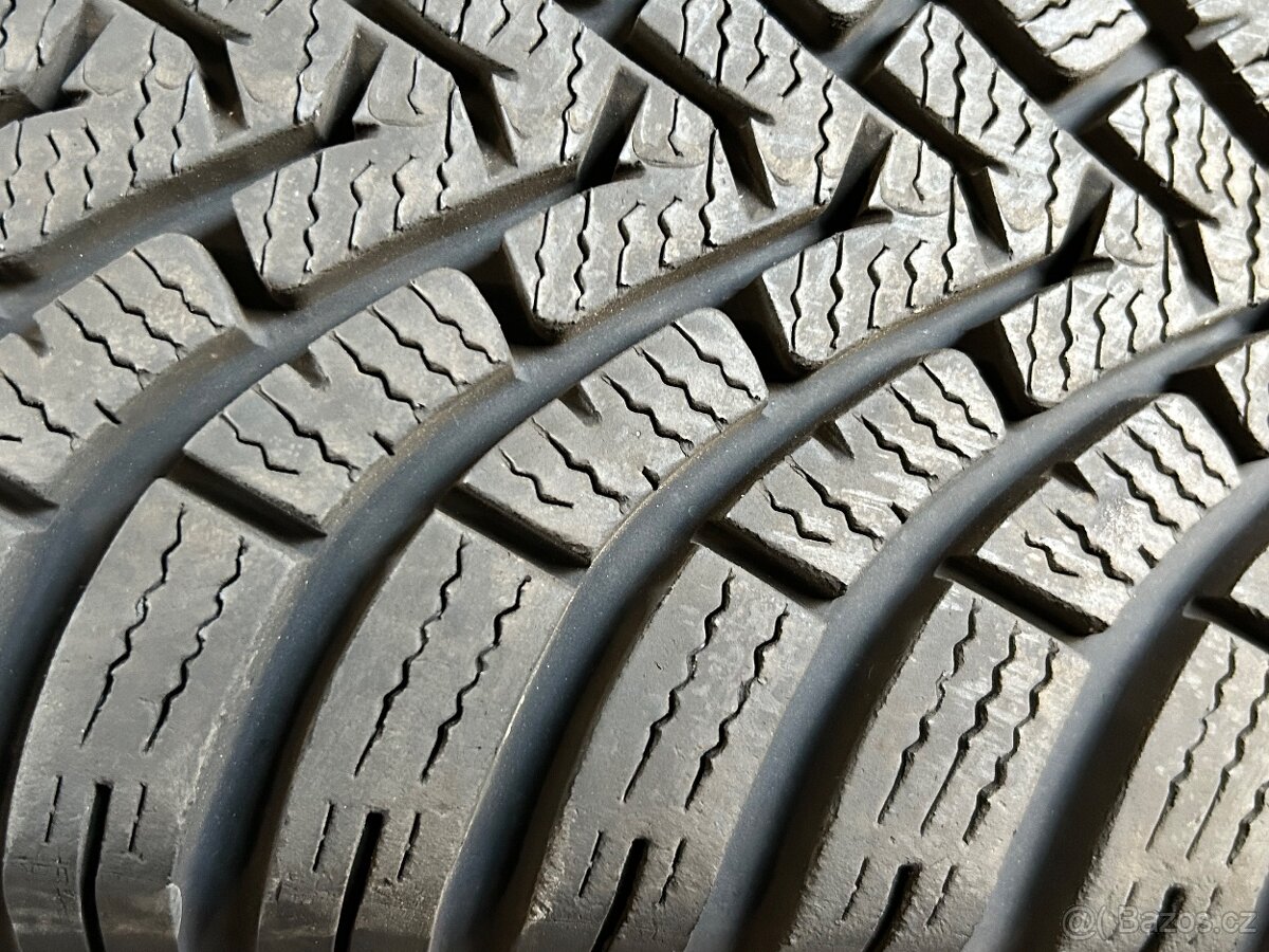 205/65/16 zánovní zimní sada - 4