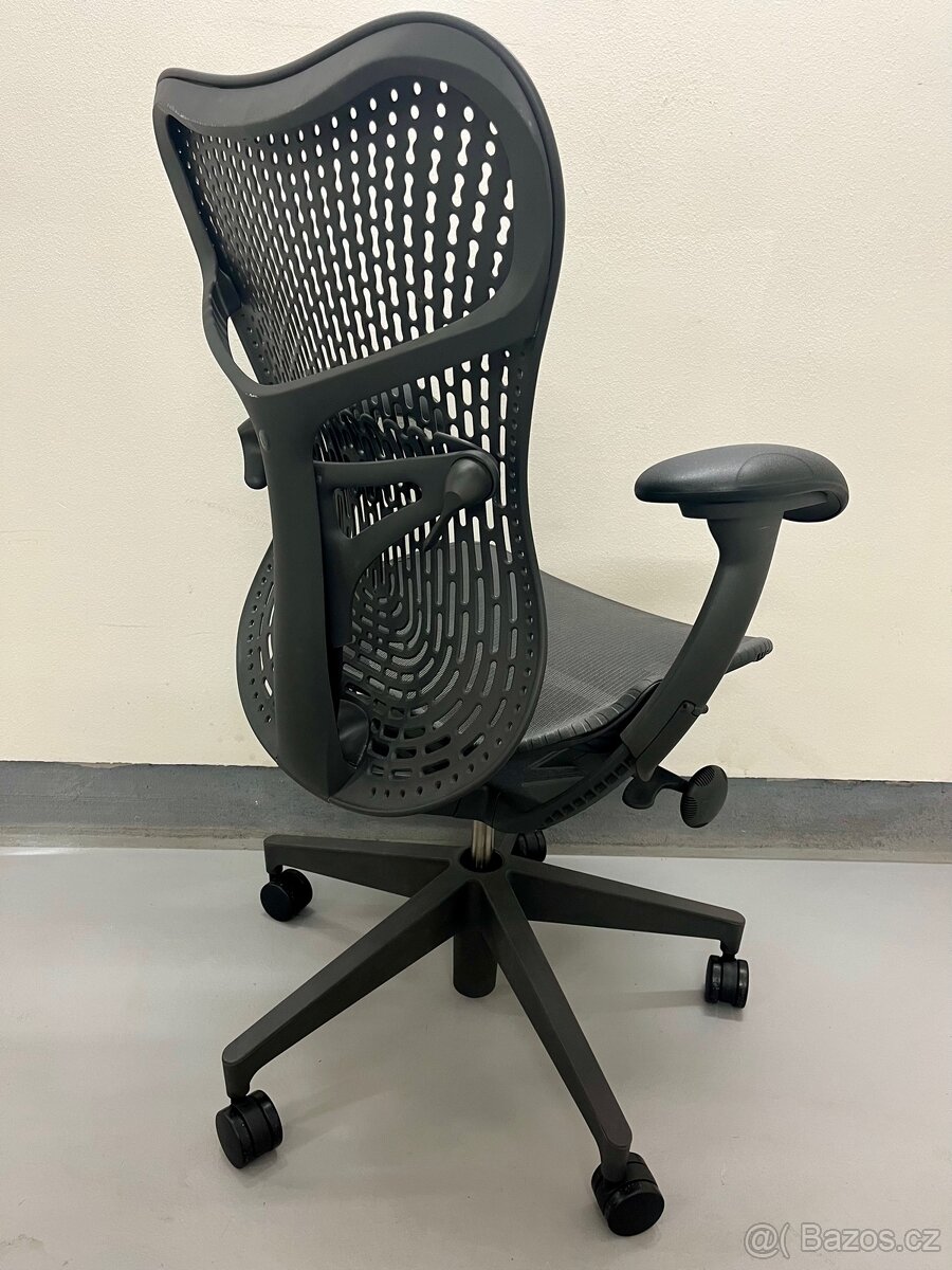 Kancelářská židle Herman Miller Mirra 2 - top stav - 4