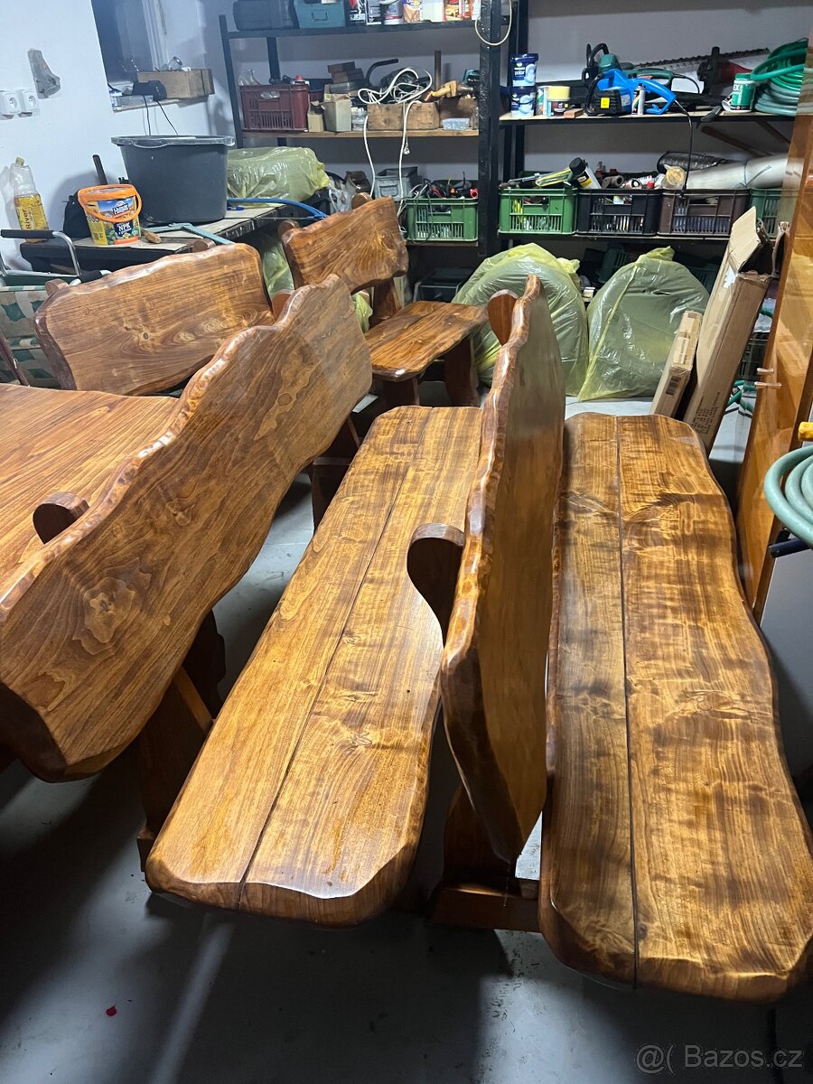 Stůl a posezení - 4