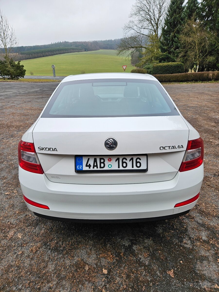 Škoda Oktavia 1,6Tdi 77kw r.v 2014 bílá sedan super stav - 4
