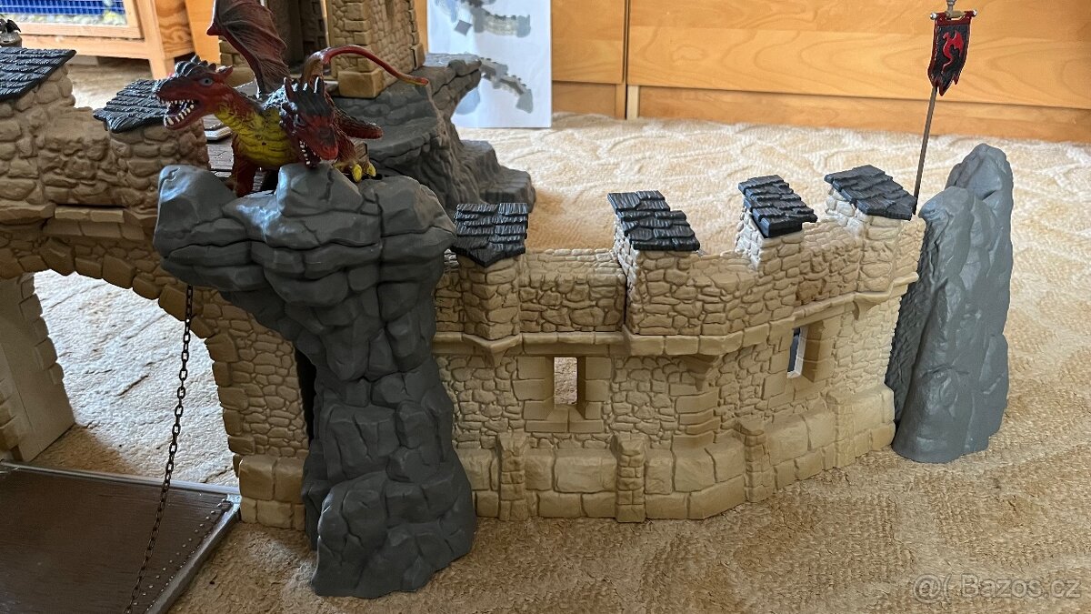 Schleich Velký rytířský hrad s příslušenstvím - 4