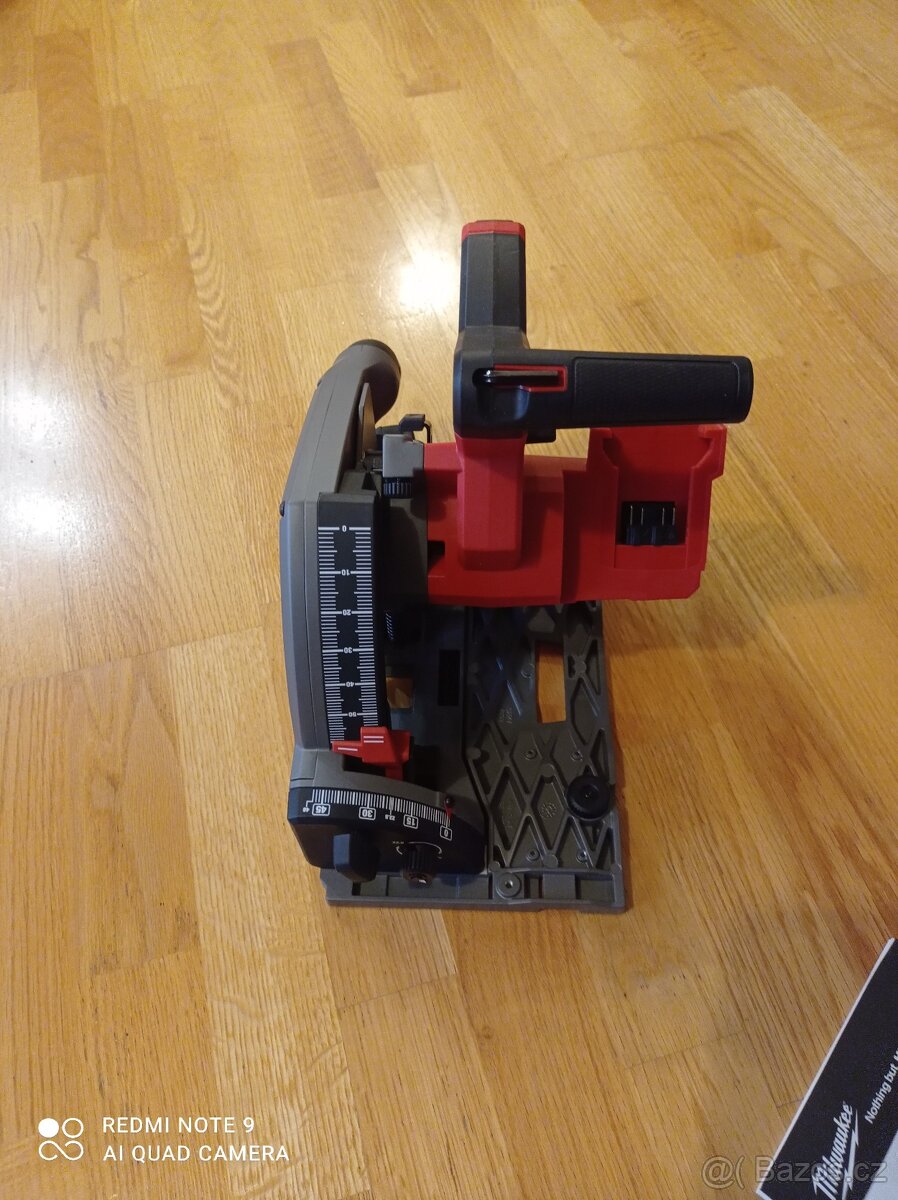 aku ponorná pila Milwaukee M18 FPS55. - 4