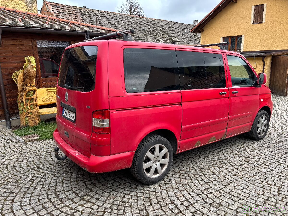 VW Transporter T5 2,5 TDI - 4