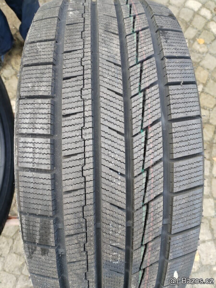 255/45/20 zimni pneu 255/45 R20 - 4
