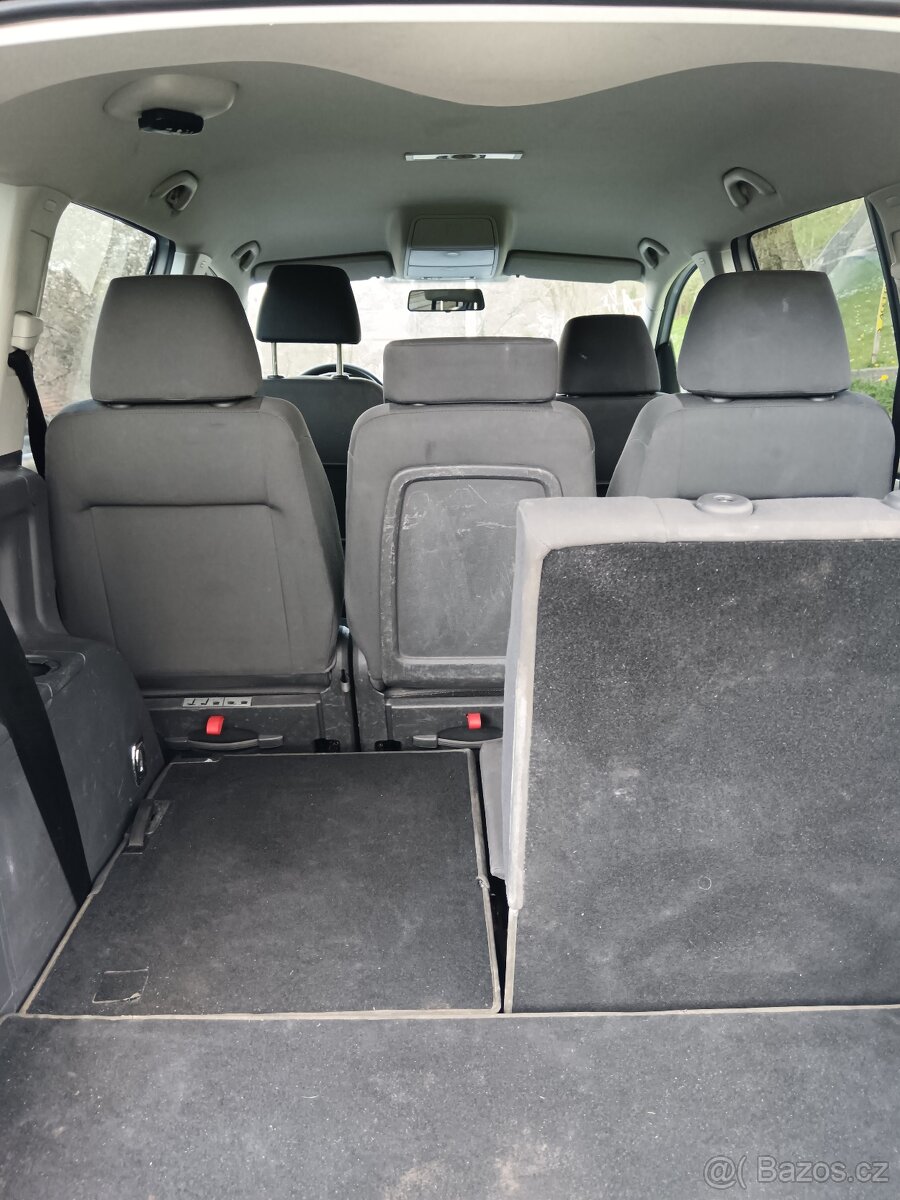 Touran 7 míst - 4