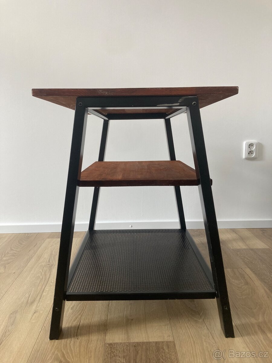 Stolek - 4