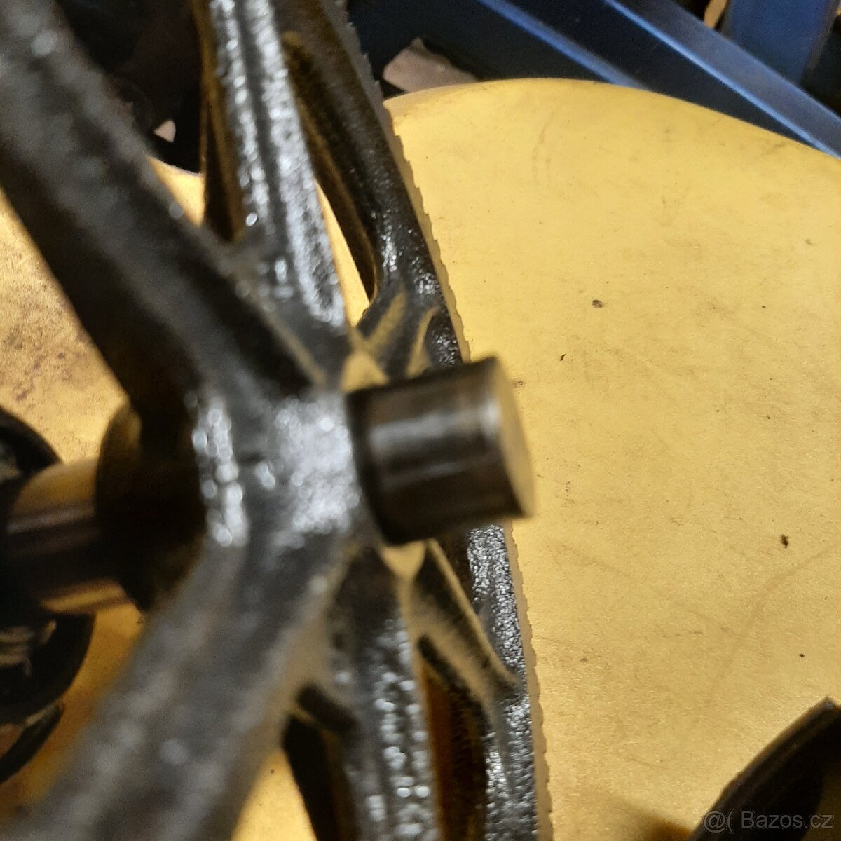 Manet Korádo,;::;; - 4