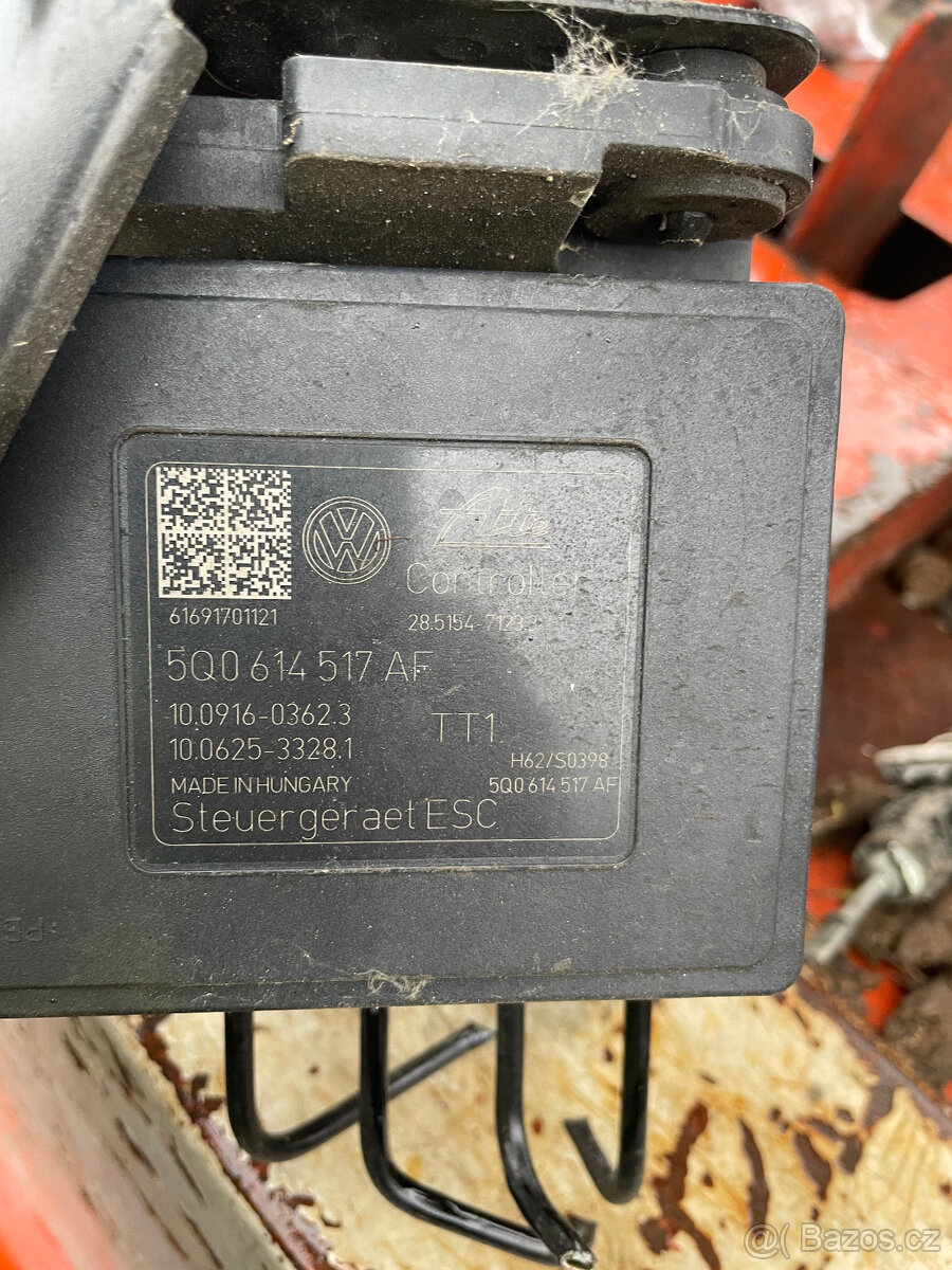 5Q0614517AF jednotka abs esc octavia 3 - 4