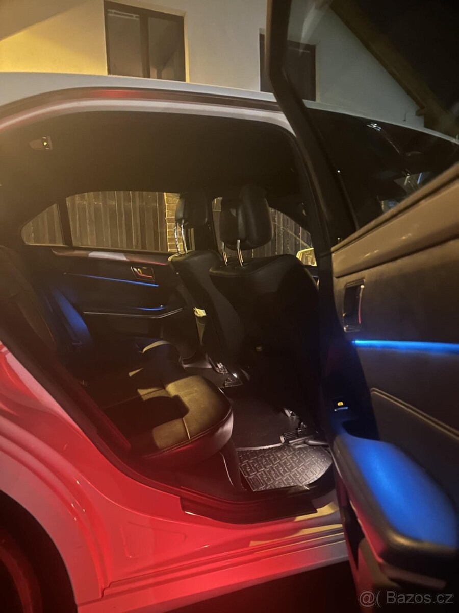 Mercedes E212 facelift - 4