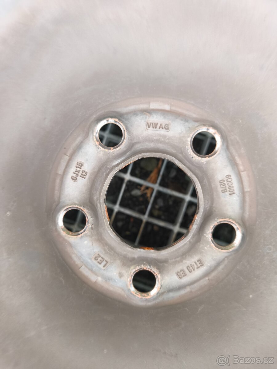 Letní sada kol fabia r15 5x100 - 4