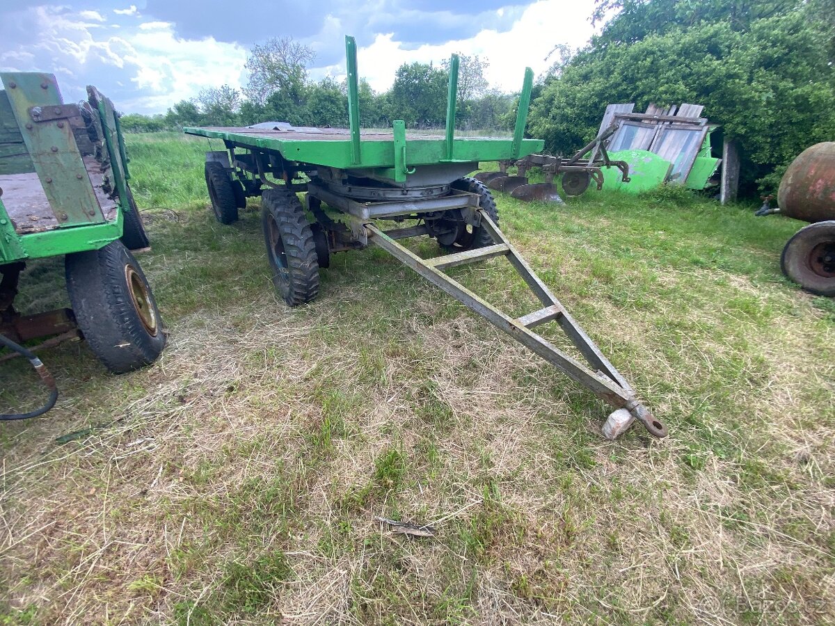 Pluh traktor vlečka a iné náradie za traktor - 4