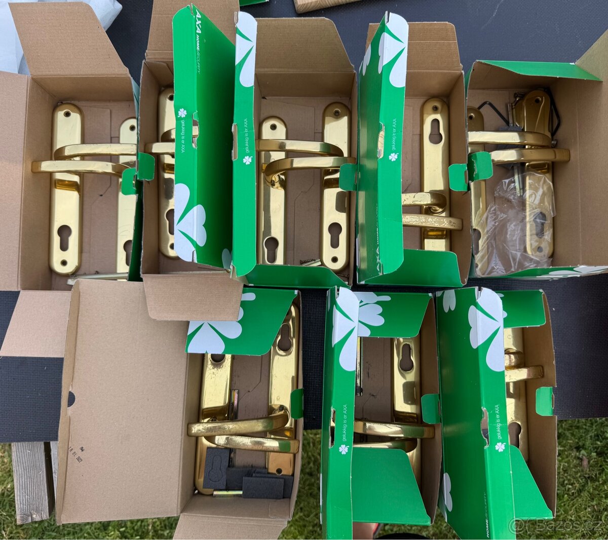 KOVANI NA DVEŘE FAB 90 9 ks cena za vše - 4