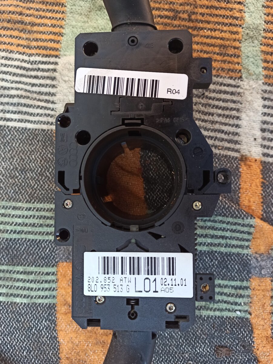 Prodám přepínač blikrů a stěračů (páčky) - 4