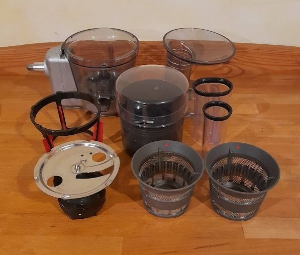 KitchenAid odšťavňovač 5KSM1JA - slow juicer - 4